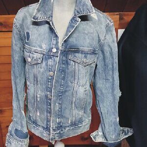 Calvin Klein Denim Jacket Small + fits Medium made in Bangladesh